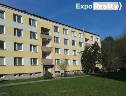Nabízíme na pronájem zařízený byt 1+1, 35 m2, s lodžií, v Luhačovicích, ulice Zahradní - Fotka 10