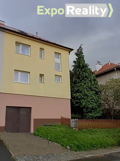 Prodej rodinného domu s velkou zahradou 1.150m, s terasou, Podhoří, Jiráskova, Zlín - Fotka 22