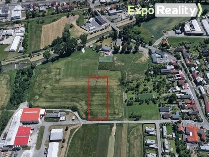 Exkluzivní nabídka prodeje stavebního pozemku v Loukách u Zlína - Fotka 1